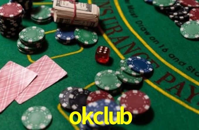 Interfaz de la app móvil okclub en un smartphone moderno